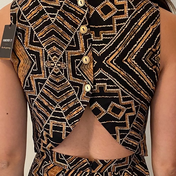 NWT Forever21 Romper - Picture 3 of 4